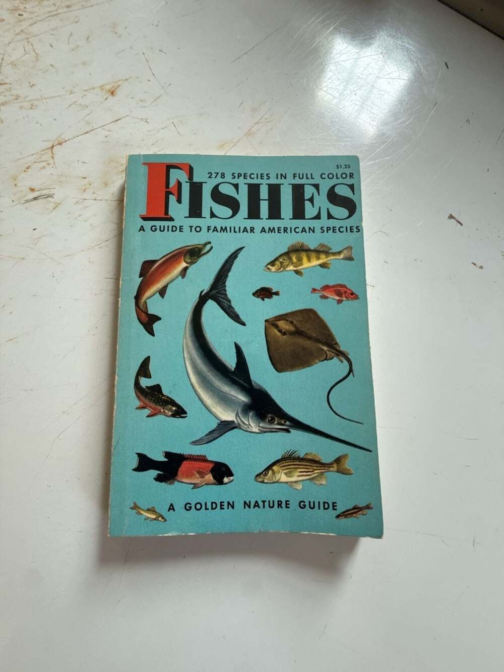 Fishes: A Guide to Familiar American Species (A Golden Nature Guide)